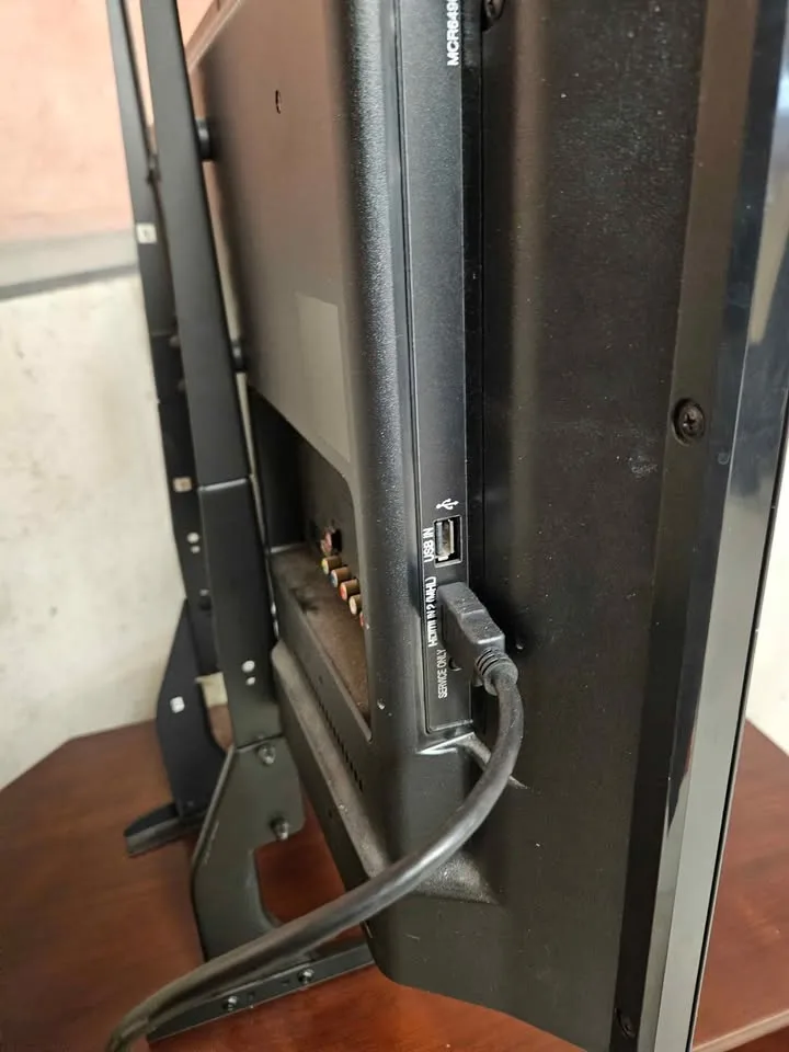 Saduer Corner Unit TV Stand *Includes TV*! image indicator(7)