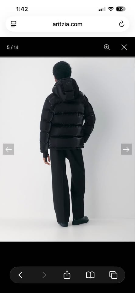 Aritzia Super Puff Liquid Shine XS down jacket - photo 3