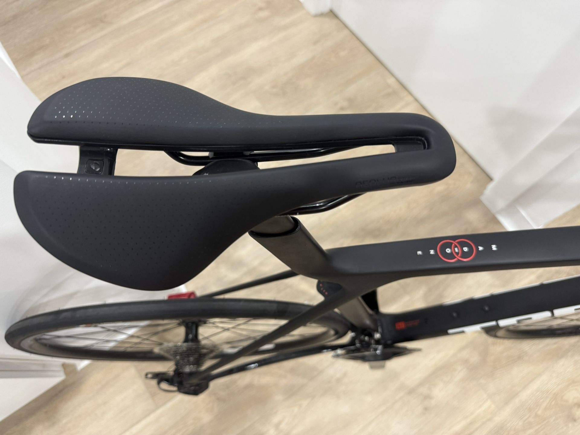 Trek Madone SL 5 Gen 8 (60 cm Full Carbon) - photo 4