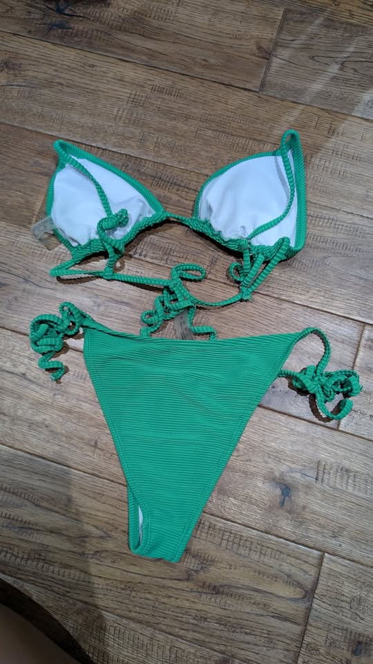 *NEW* Green Ribbed Bikini (M) - photo 2