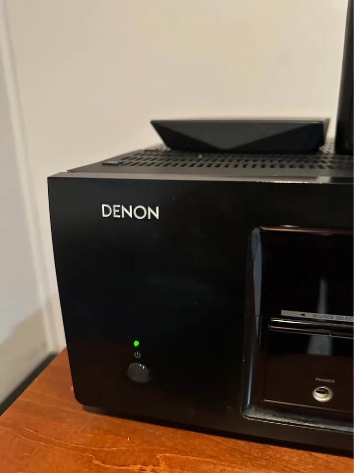 Denon & Polk Audio Home Theatre System image indicator(7)