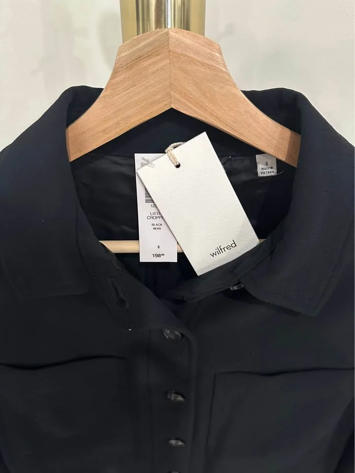 Aritzia Little Cropped Jacket Size 2 NWT image indicator(6)