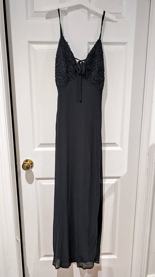 *NEW* (M) Wild Fable Rosette Cup Maxi Dress