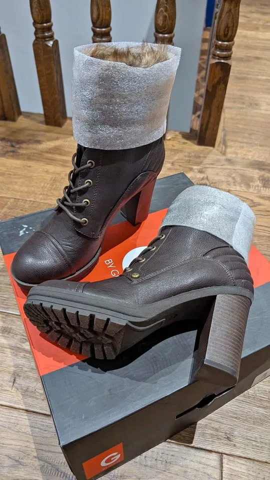 Guess High Heeled Boots Size 7.5 thumbnail