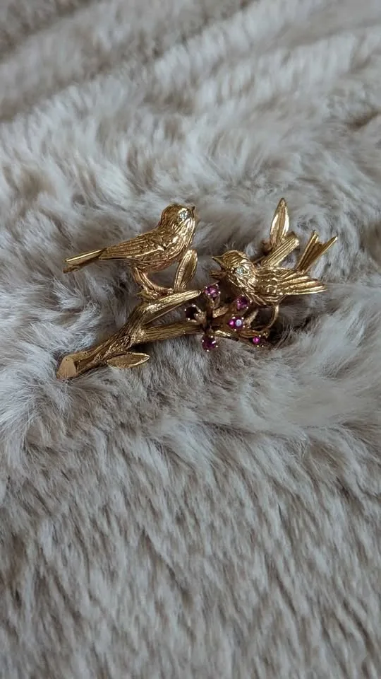 Vintage 14k Lovebirds Brooch image indicator(5)