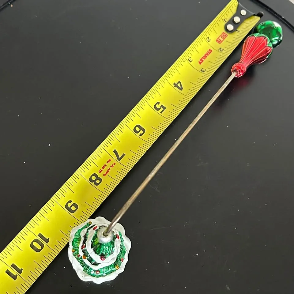 Candle Snuffer with Christmas Tree Handle – Christmas Decor image indicator(7)