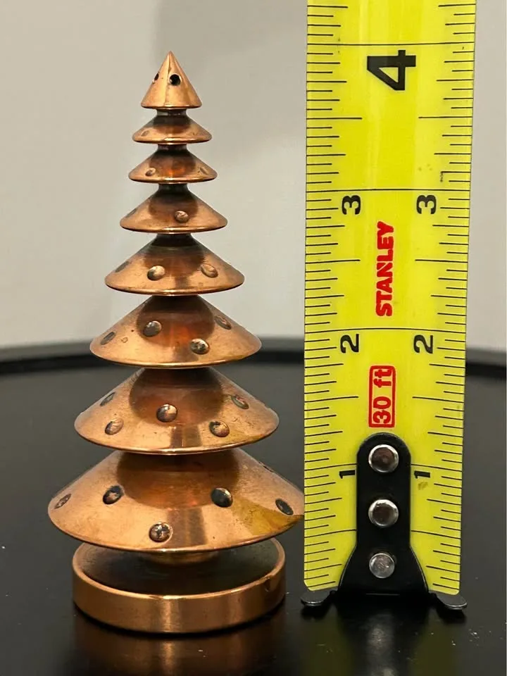 Vintage Brass Christmas Tree by Peace Design – Christmas Decor 4 image indicator(5)