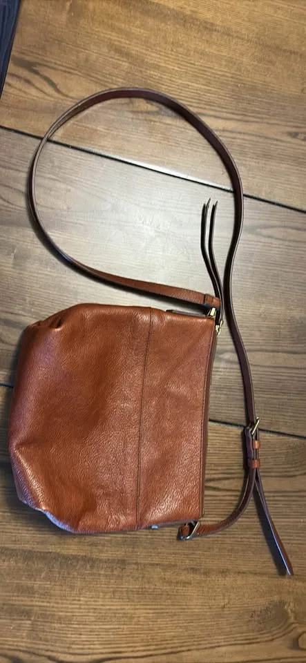 Fossil Camel Colour Cross body bag image indicator(2)