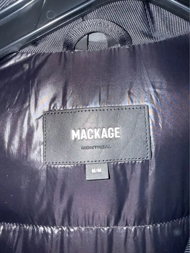 BNWT - Mackage Woman’s Kelsie Black Winter Jacket (Medium) image indicator(2)