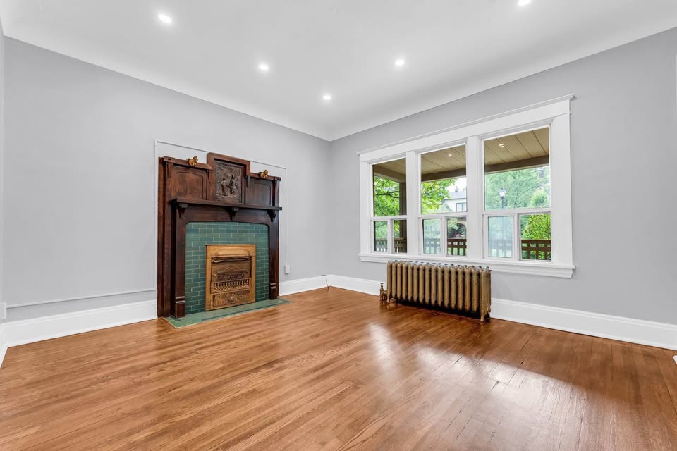 2 Beds 1 Bath - Apartment - photo 4