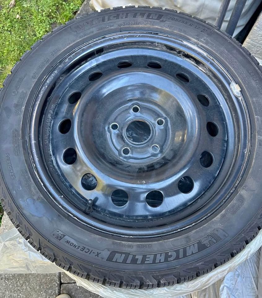 Michelin Winter Tires (4 tires) 205/55 R 17 With Rims - photo 3