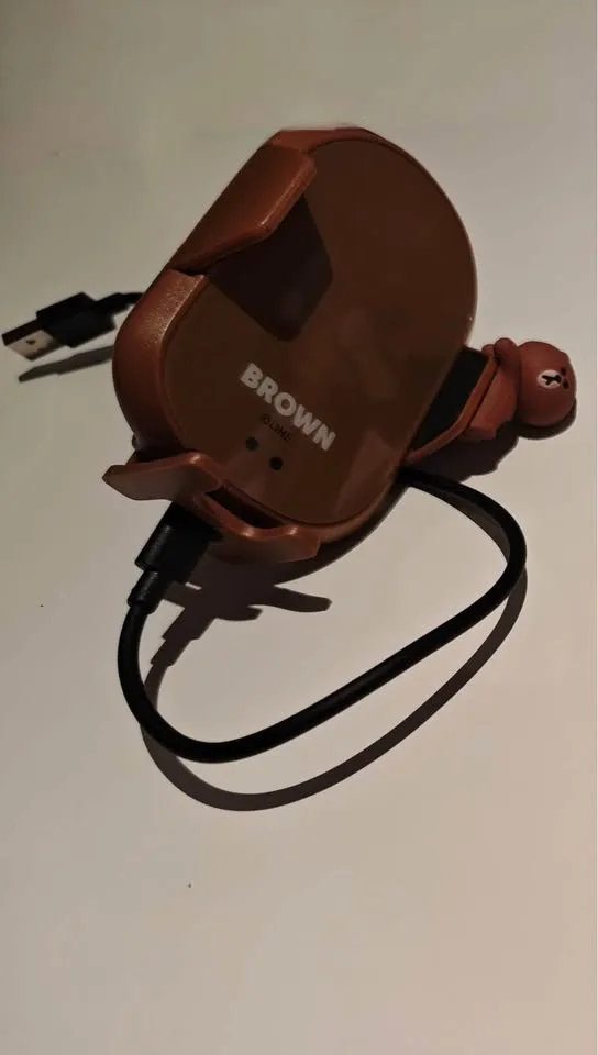 Car phone mount with charger, car seat hook and sunglasses holde image indicator(2)