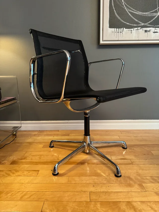 MCM ICF Eames EA108 Executive Swivel Chair
