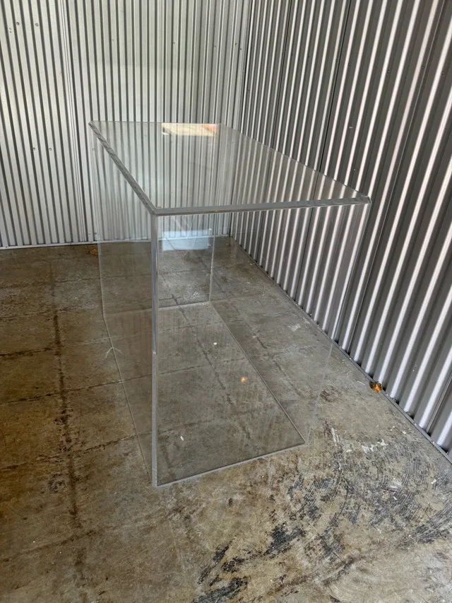 Large Lucite Display Box - 22.5”x40.5”x36” image indicator(4)