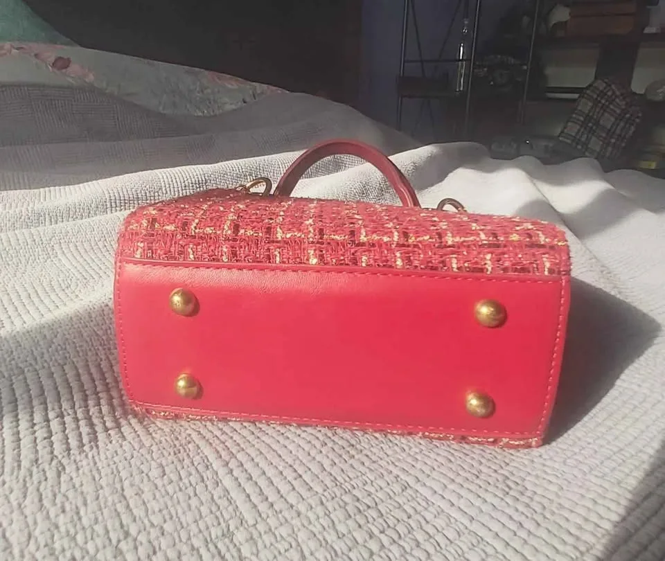 Red Purse / Red Bag image indicator(3)