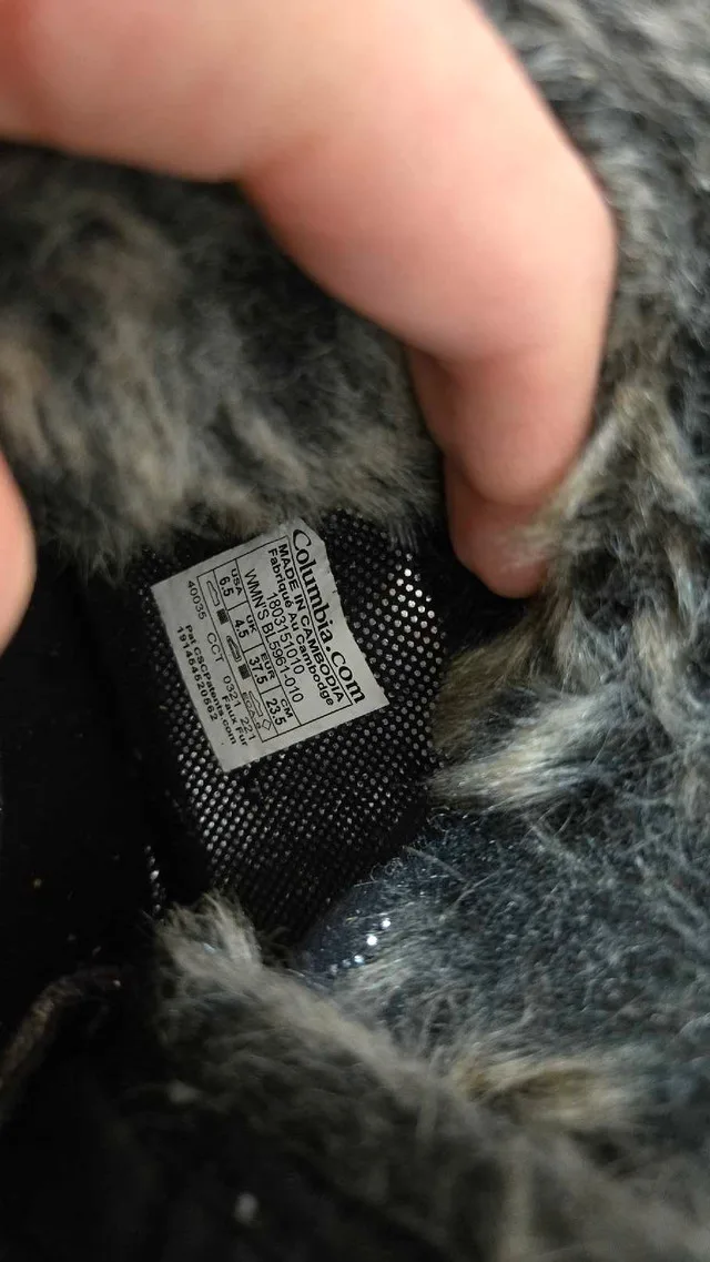 Columbia women SnowBoots - Size 6.5 image indicator(3)