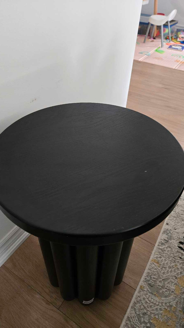 Side Table - photo 2