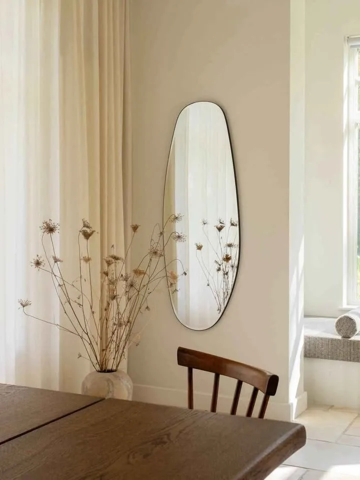 Opal Mirror (150 x 55 cm) image indicator(2)