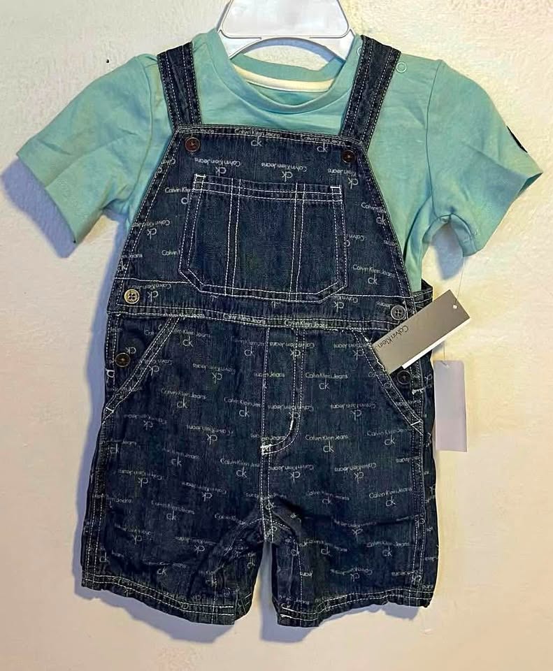 BOYS OVERALLS SUIT (2PC) SIZE:24 MONTHS PRICE:$50 BRAND:CALVIN K