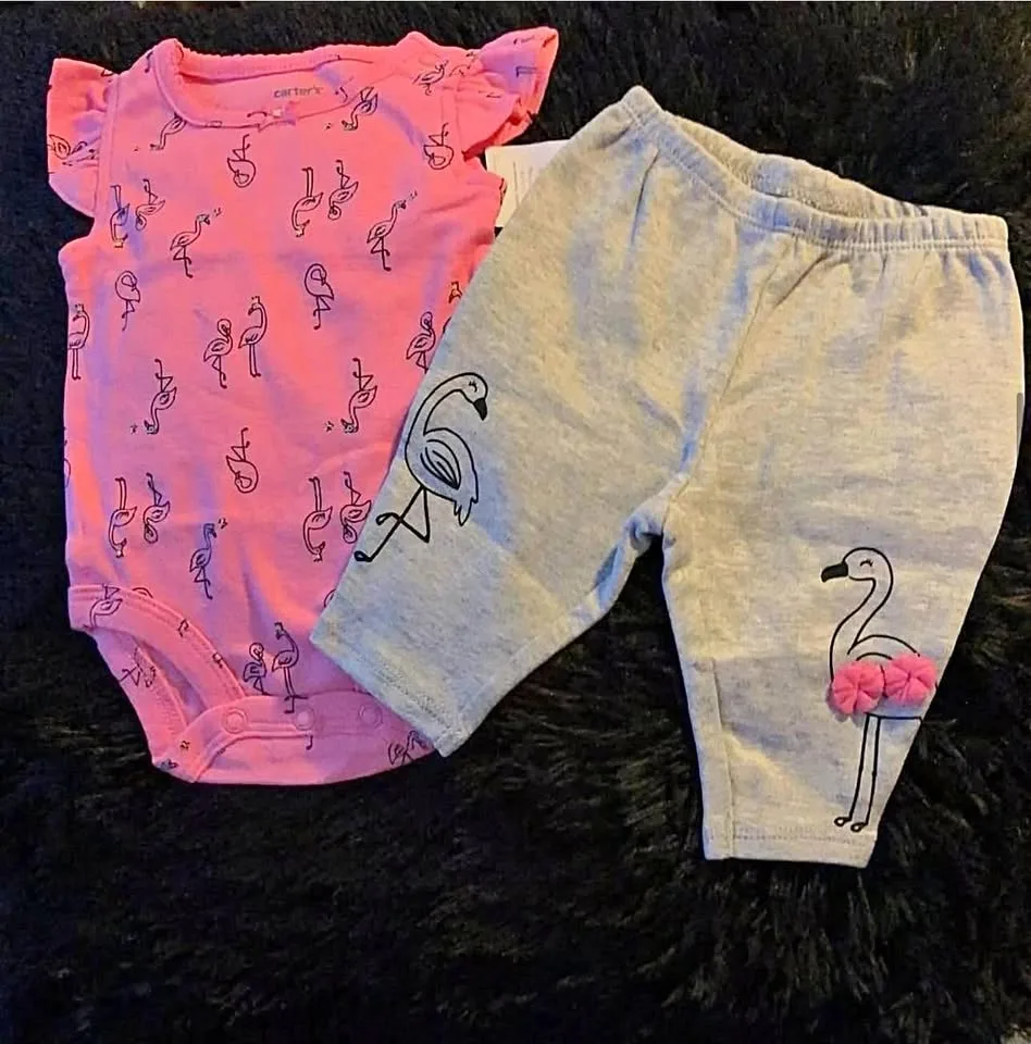 GIRLS LEGGINGS SUIT (2PC) SIZE: NB (NEWBORN) PRICE:$25 thumbnail