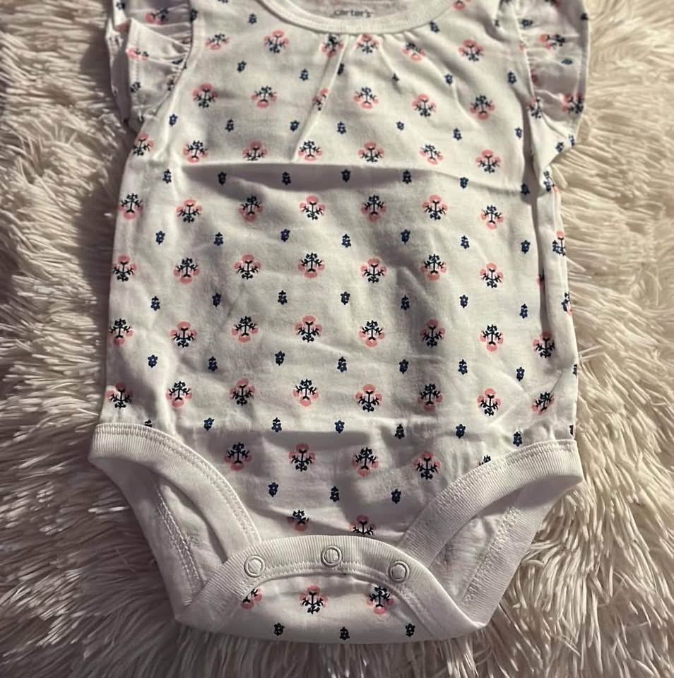 GIRLS PANTS SUIT (3PC) SIZE:3 MONTHS PRICE:$35 - photo 4