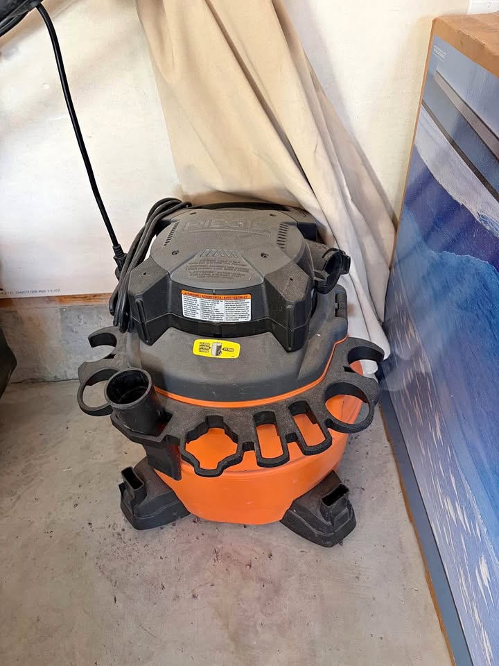 Vacuum and blower
