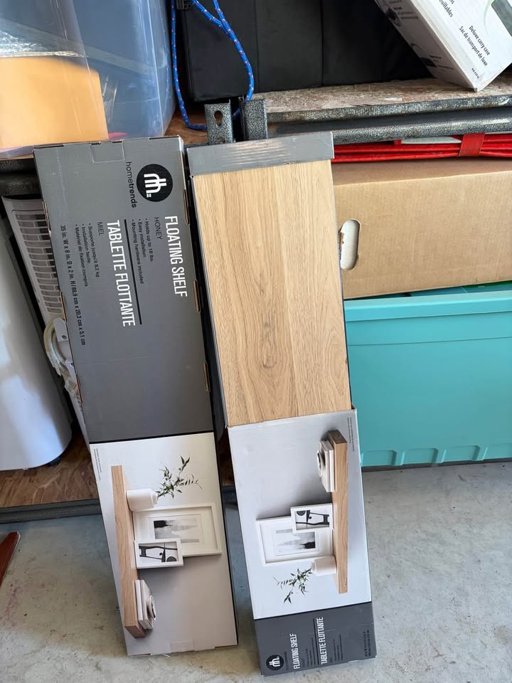 Floating shelf - photo 2