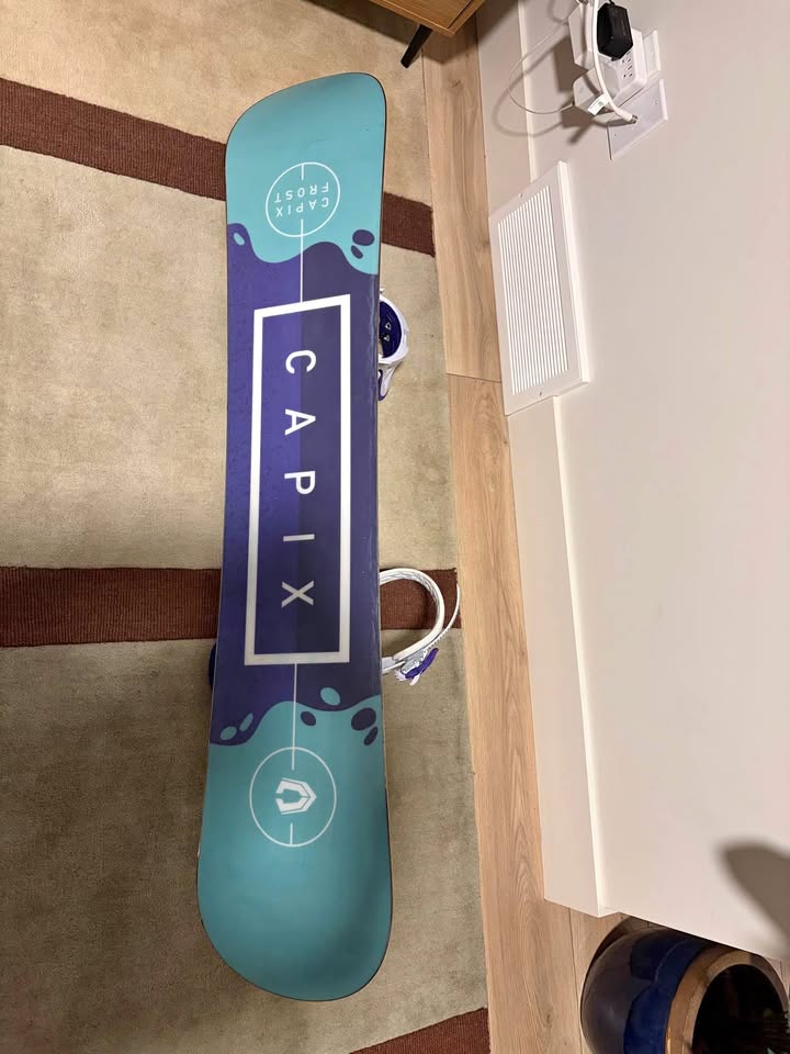 Kids Snowboard - 140cm