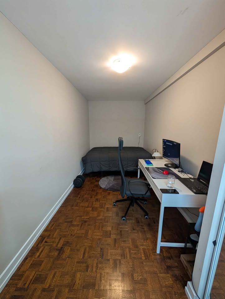Private room for rent - photo 2