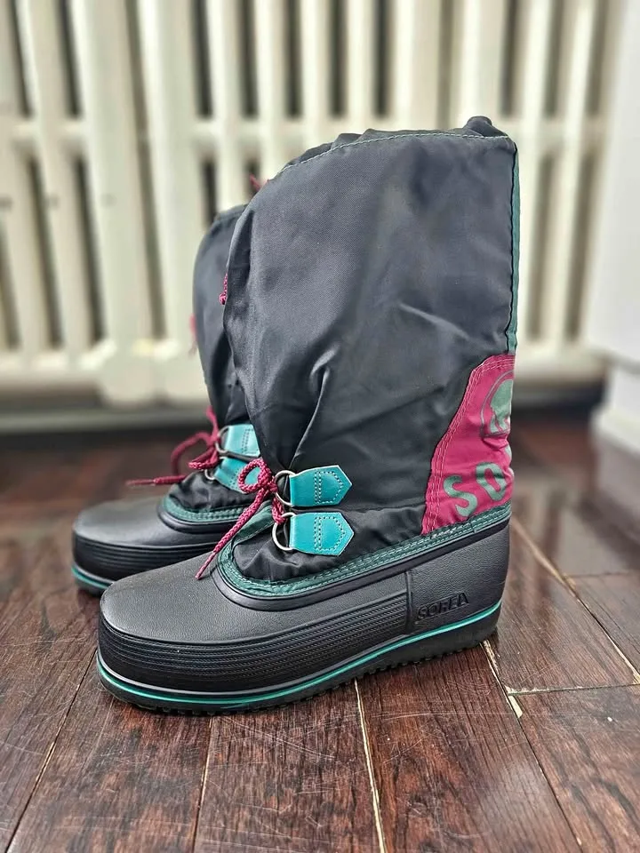 Size 6 Vintage 90s Sorel Womens Winter Snow Boots