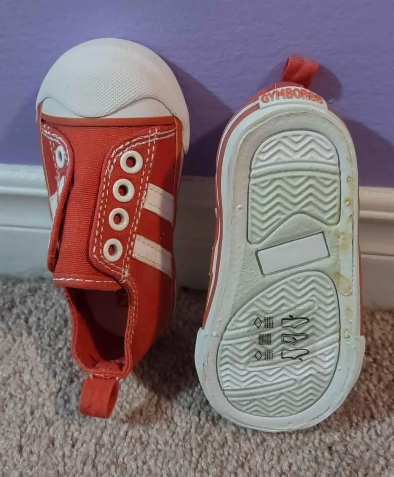 Gymboree Coral Sneakers size 5c BNWOT image indicator(2)