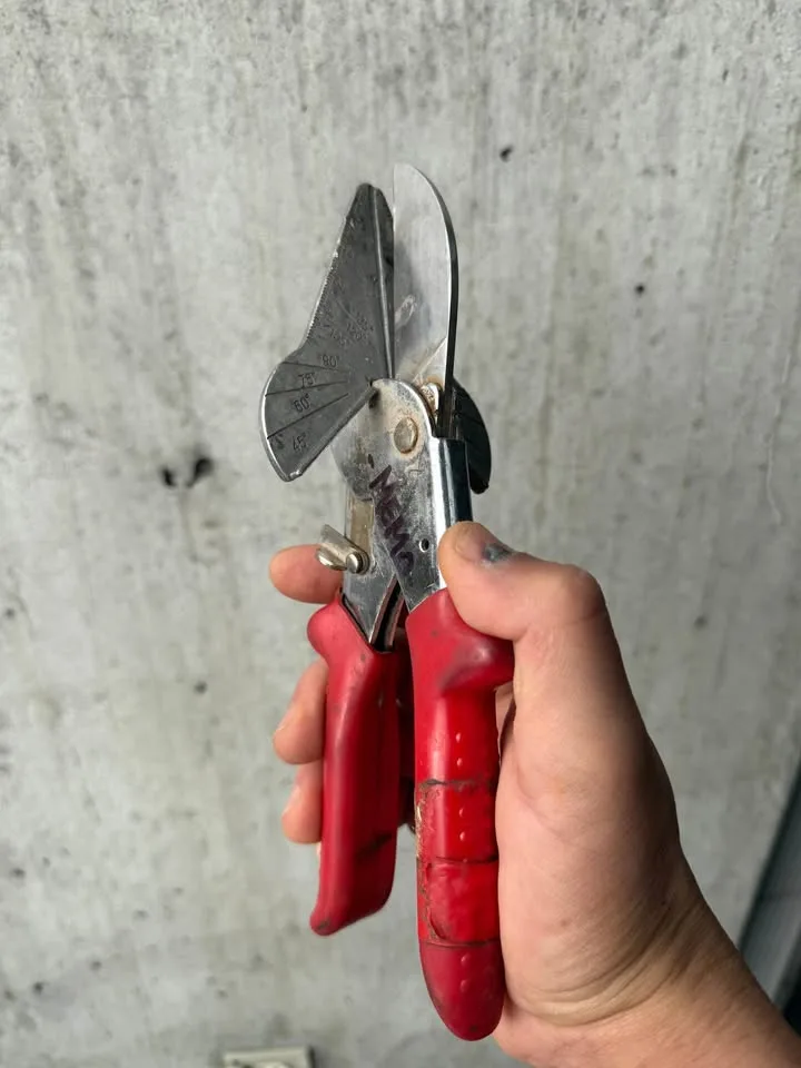 Assorted Hand Tools & Jobsite Gear – Bundle Deal image indicator(2)