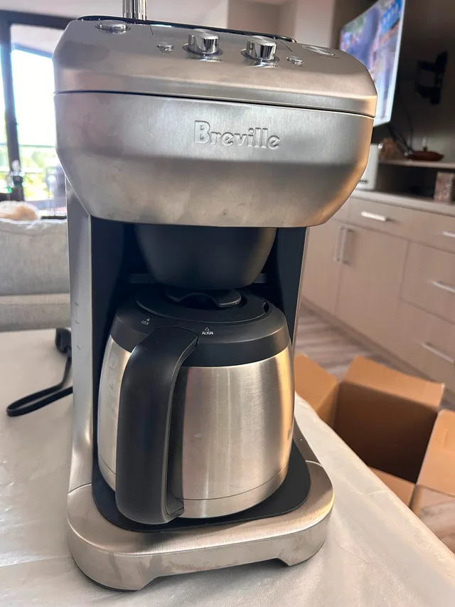 Breville Coffee Maker w/ Grinder BDC650 thumbnail