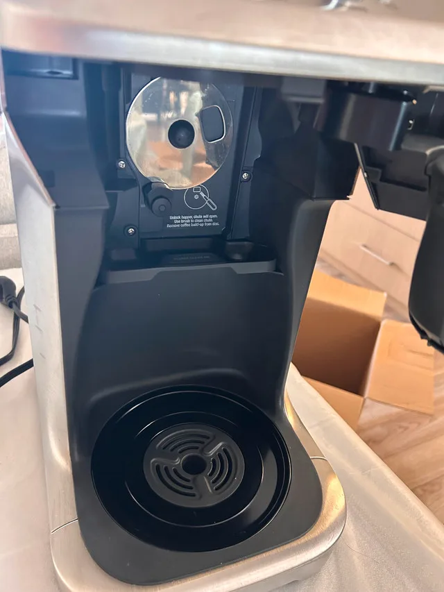 Breville Coffee Maker w/ Grinder BDC650 image indicator(7)