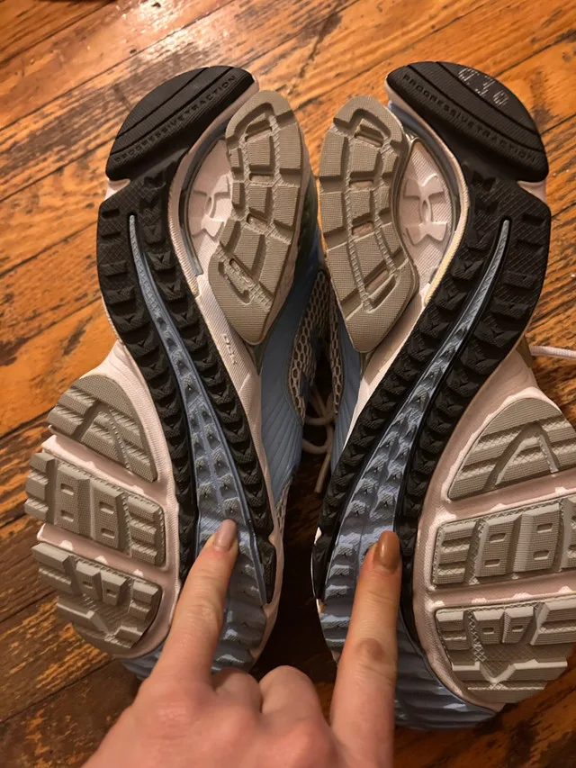 Under Armour Shoes - women’s size 7.5 image indicator(3)