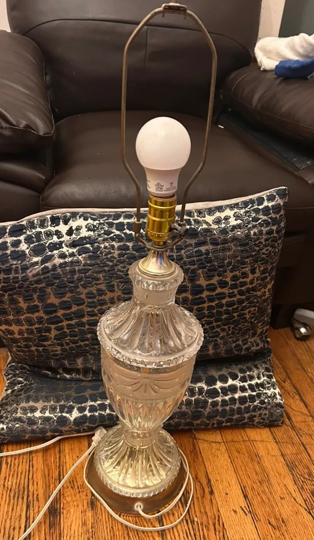 Vintage 1960s Zaječar Table Lamp Hollywood Regency Style image indicator(2)