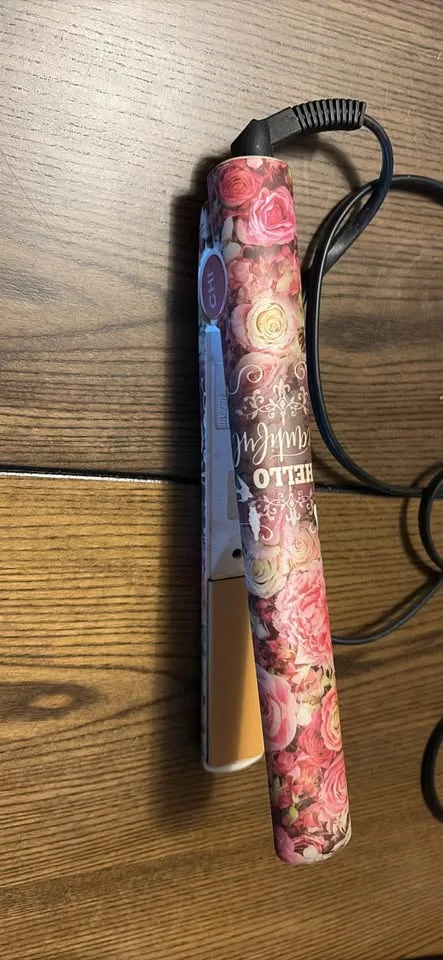 Chi Rose Gold Floral Hair Straightener image indicator(2)