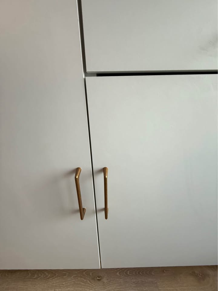 Beautiful IKEA CABINET - photo 2