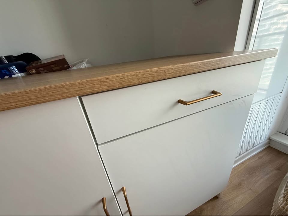 Beautiful IKEA CABINET - photo 3