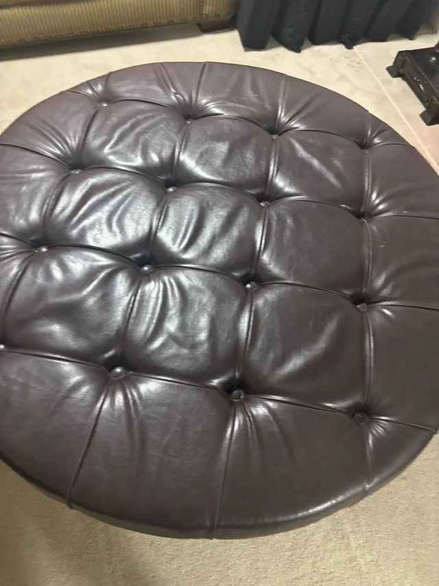 Wood and leather round coffee table image indicator(3)