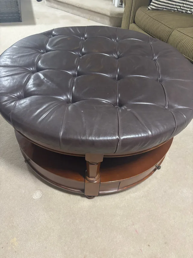 Wood and leather round coffee table image indicator(5)