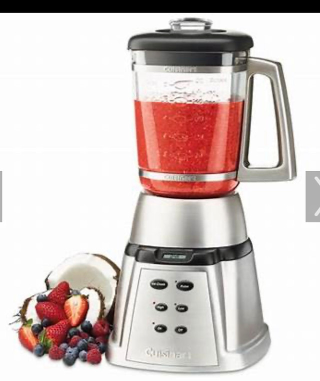 used Cuisinart blender 600 in silver - $50