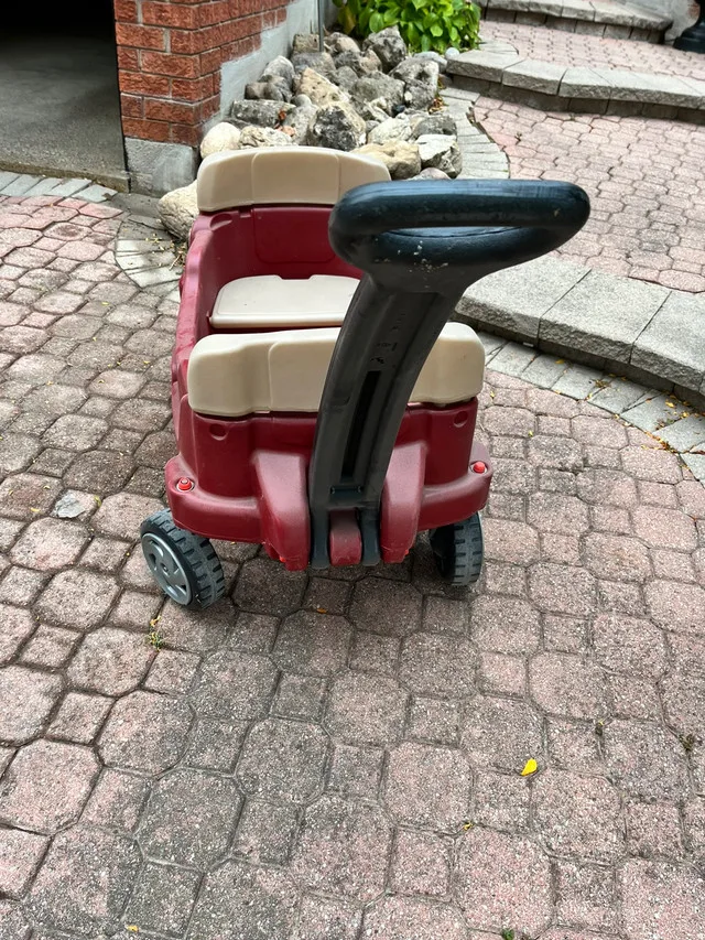 Little Tikes 2 seater Step 2 wagon - $50 image indicator(4)