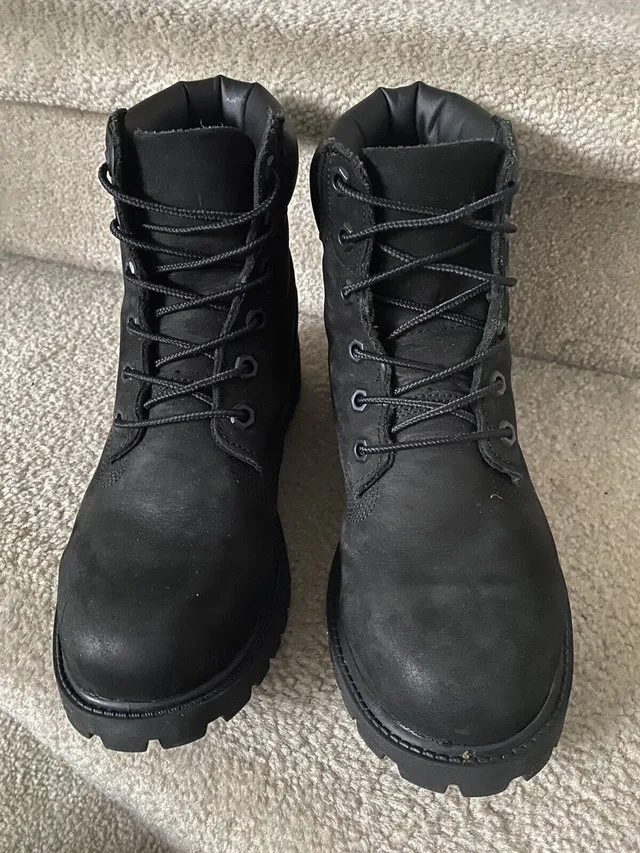 Boys Like New Timberland black boots - Sz 5.5 - $60 thumbnail