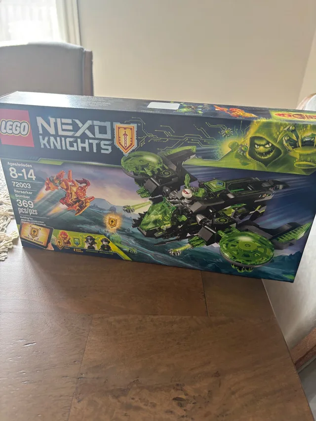 New in Box - LEGO Nexo Knights / Berserker Bomber image indicator(3)
