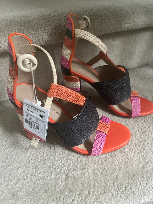 NWT Women’s Zara colourful sandals -  6 1/2 - $35 - photo 3