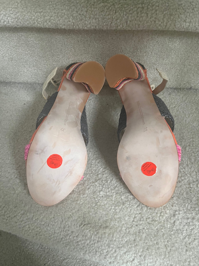 NWT Women’s Zara colourful sandals -  6 1/2 - $35 - photo 5
