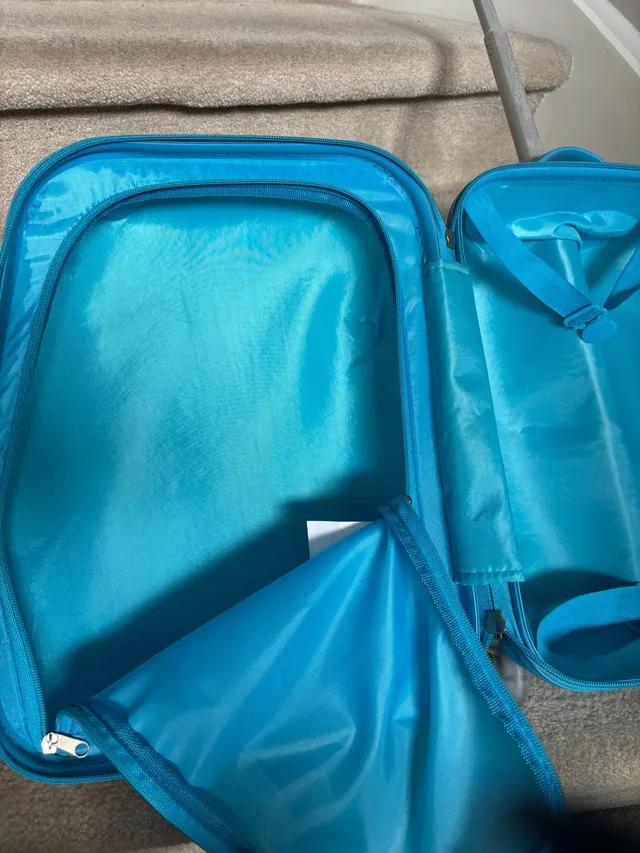 Gently used kids Skylanders luggage carry on image indicator(3)