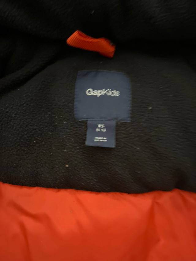 Boys Gap grey winter puffer coat size xs -$25 - photo 3
