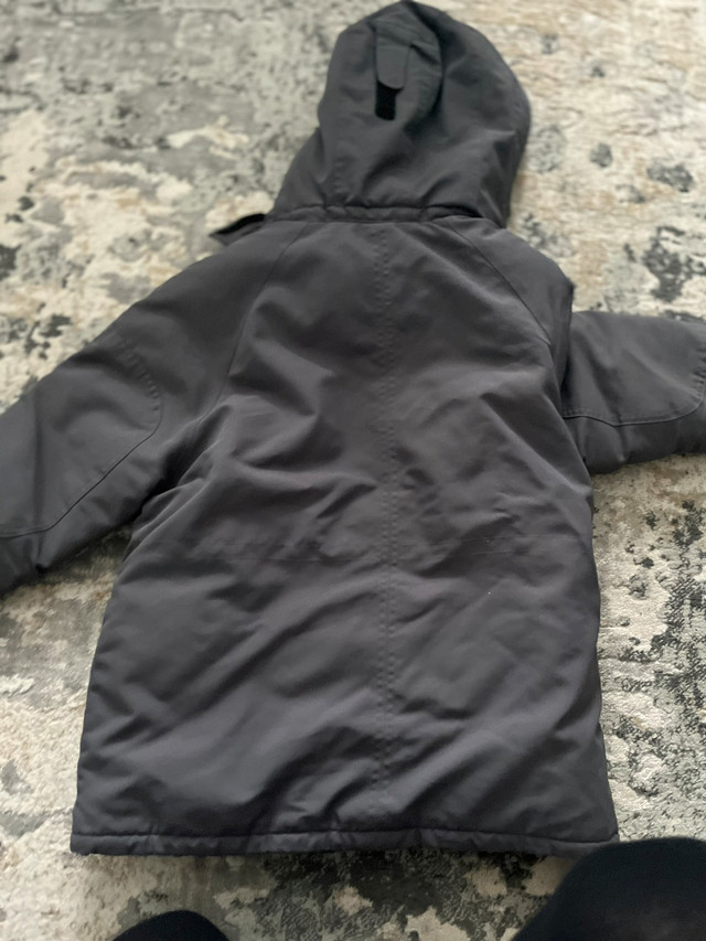 Boys Gap grey winter puffer coat size xs -$25 - photo 4
